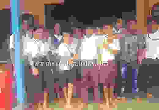 AWRT distributes books to Mannagudda school children 3